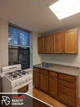 4640 N Paulina St, Unit 4631-109 in Chicago, IL - Building Photo - Building Photo