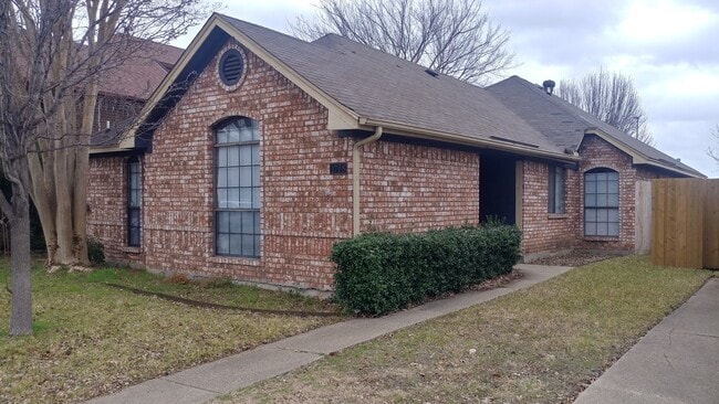 property at 1728 Liberty Ln