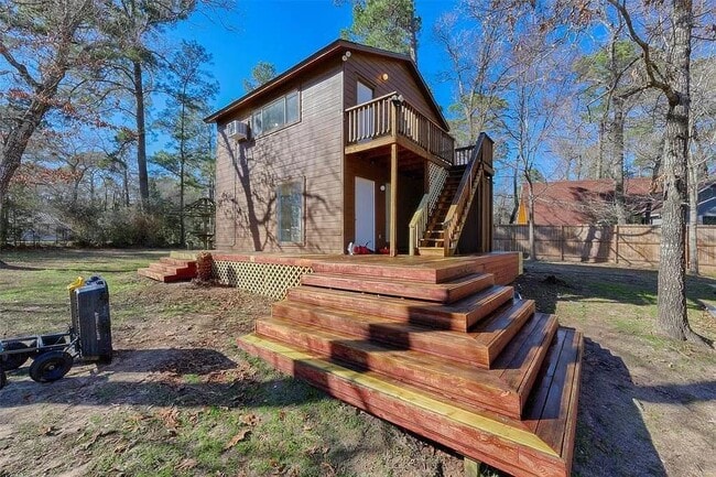 6076 Sinclair Dr in Montgomery, TX - Building Photo - Building Photo