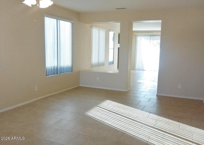 6597 W Lawrence Ln in Glendale, AZ - Building Photo - Building Photo