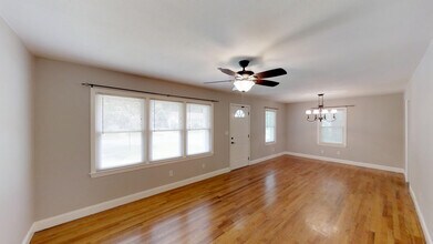 1801 E 59th St in Savannah, GA - Building Photo - Building Photo