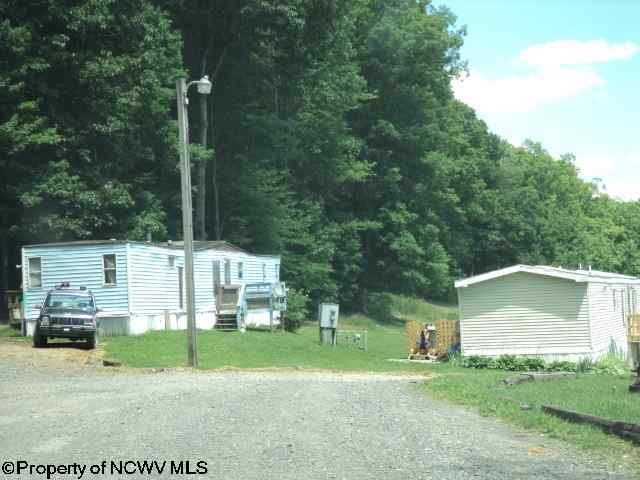 Grape Thicket Mobile Home Park in Kingwood, WV - Building Photo