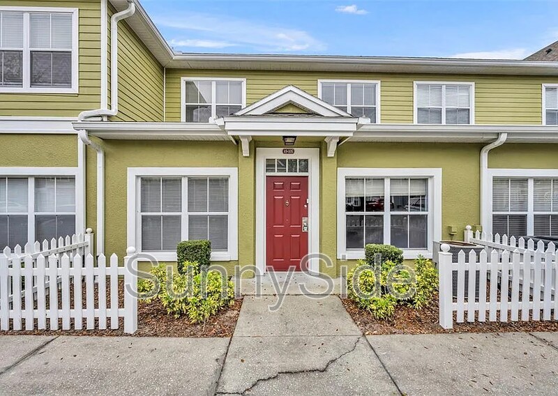 4004 Santa Maria Dr in Kissimmee, FL - Building Photo
