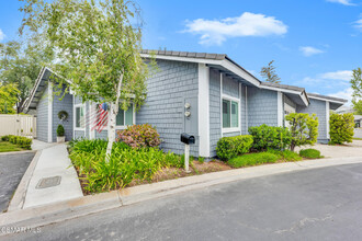 2167 Wimbledon Cir in Westlake Village, CA - Building Photo - Building Photo