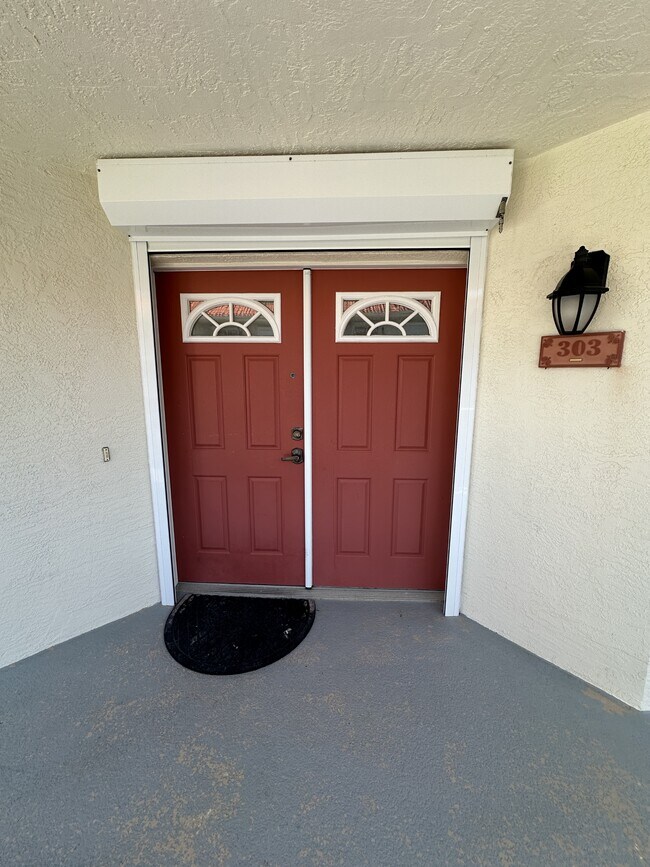 3360 S Atlantic Ave in Cocoa Beach, FL - Building Photo - Building Photo