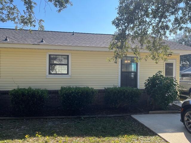 8183 3rd St in Navarre, FL - Building Photo