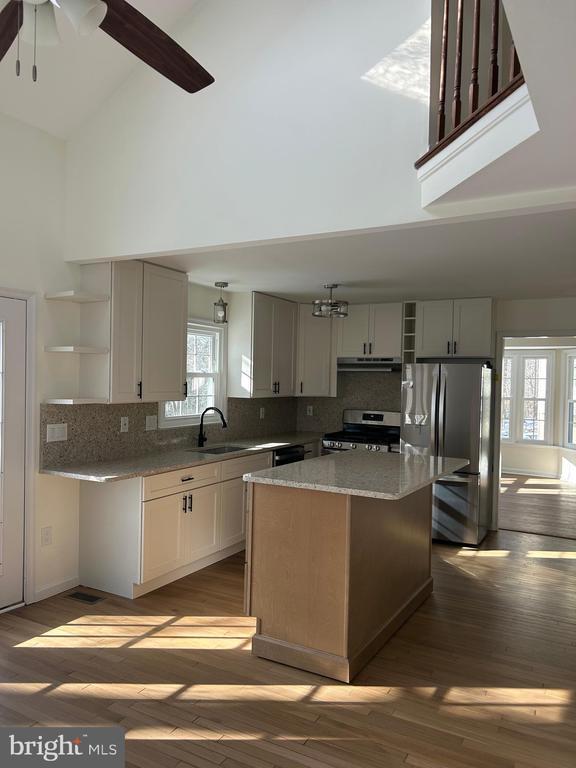 2703 Deer Ridge Dr in Silver Spring, MD - Building Photo - Building Photo