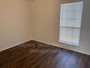 701 Miracle Ln in Cleburne, TX - Building Photo - Building Photo