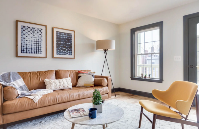 property at 412 Richardson Pl NW