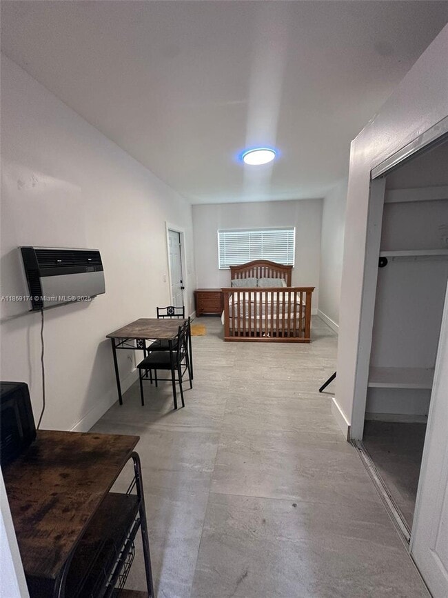 3540 NW 80th Terrace in Miami, FL - Building Photo - Building Photo