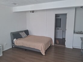 207 Arnett Dr in Euless, TX - Building Photo