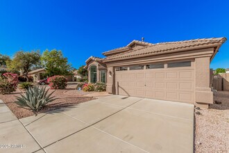 3022 E Captain Dreyfus Ave in Phoenix, AZ - Building Photo - Building Photo