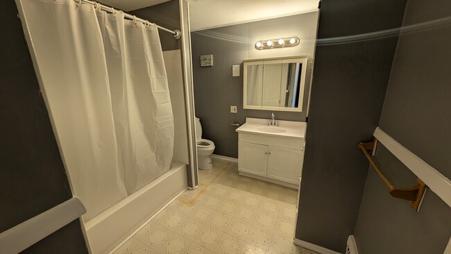 621 Bebb Ave SW in Massillon, OH - Building Photo - Building Photo