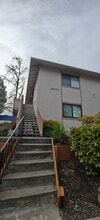 25073 Copa Del Oro Dr in Hayward, CA - Building Photo - Building Photo