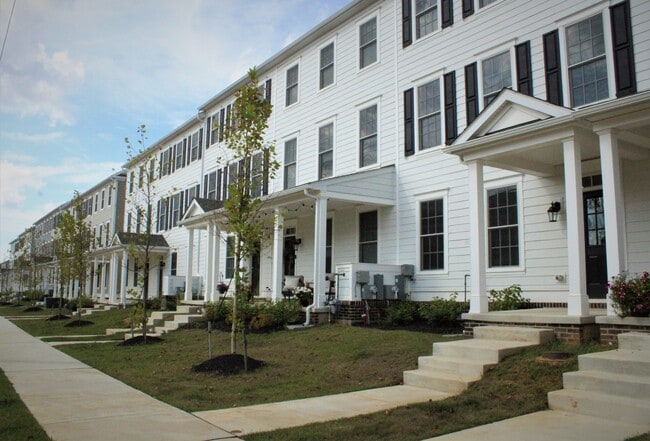 property at 955 Lorewood Grove Rd