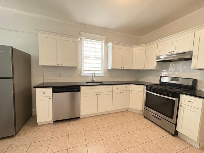 212 Grant Ave, Unit 1