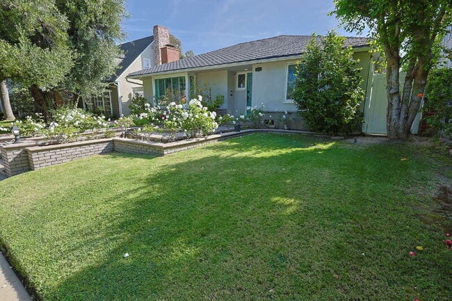 4334 Olive Ave in Long Beach, CA - Building Photo - Building Photo