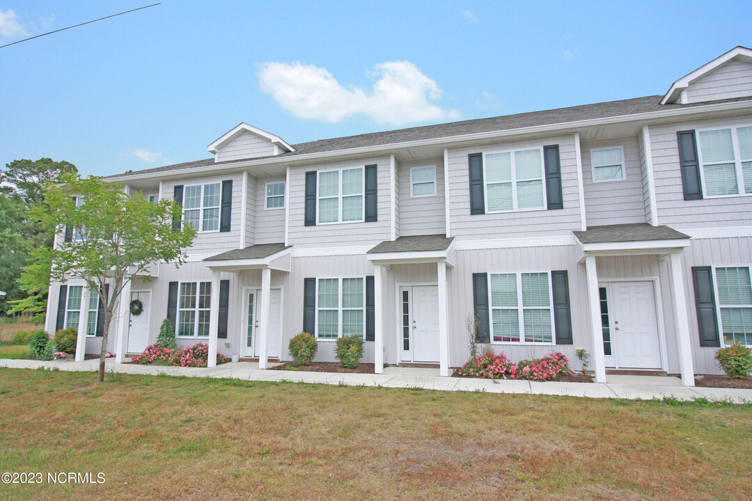 85 Dresser Ln in Leland, NC - Building Photo