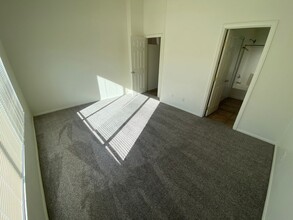 6515 Coldwater Bay Dr in Las Vegas, NV - Building Photo - Building Photo