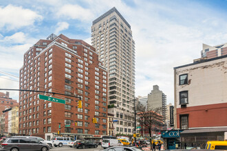 301 E 50th St in New York, NY - Building Photo - Building Photo