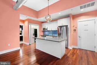 1101 Locust St in Philadelphia, PA - Building Photo - Building Photo