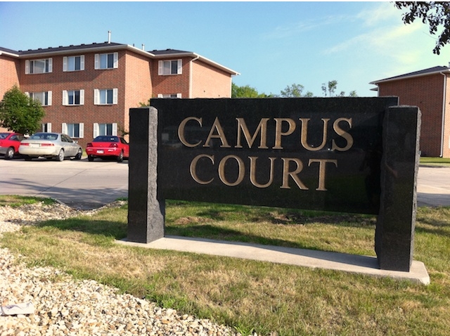 Campus Court Apartments in Cedar Falls, IA - Building Photo