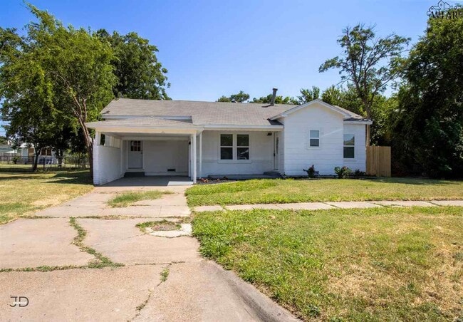 property at 207 E Ida Ave
