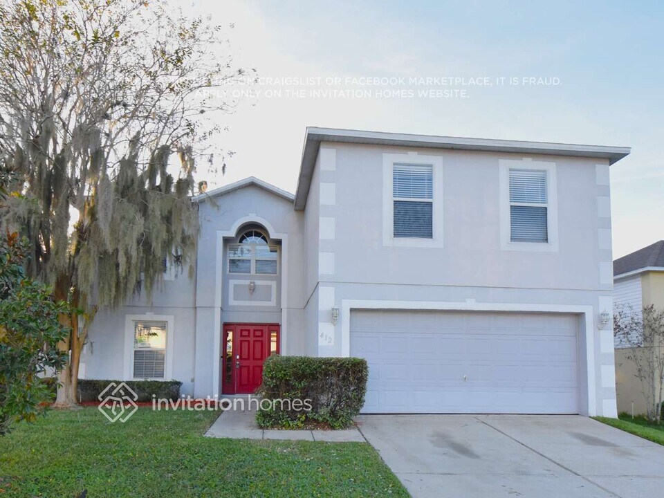 412 Dominish Estates Dr in Apopka, FL - Foto de edificio
