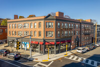 10 Yeamans St in Revere, MA - Foto de edificio - Primary Photo