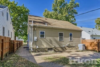 2833 Louisiana Ave S in Minneapolis, MN - Building Photo - Building Photo