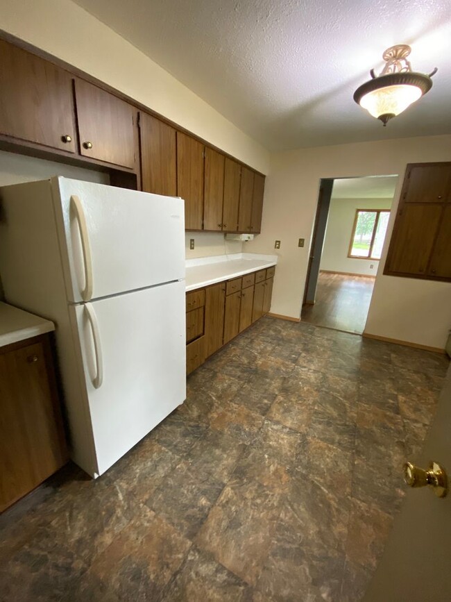 401 S Maple in Watertown, SD - Building Photo - Building Photo