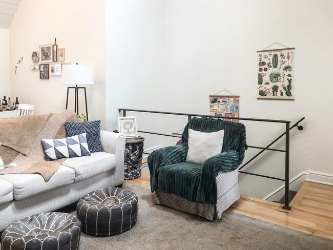 property at 2905 Bridge Ave