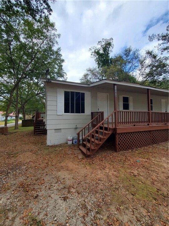 6088 Mulberry St in Austell, GA - Building Photo