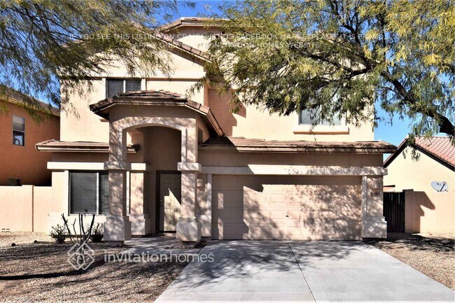 property at 44258 W Cypress Ln