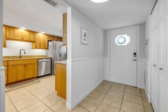 315 Causeway N in New Smyrna Beach, FL - Building Photo - Building Photo