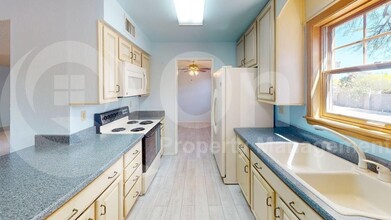 3360 N Camino De Piedras in Tucson, AZ - Building Photo - Building Photo