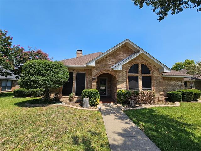 1417 Thistlewood Dr in Desoto, TX - Building Photo - Building Photo