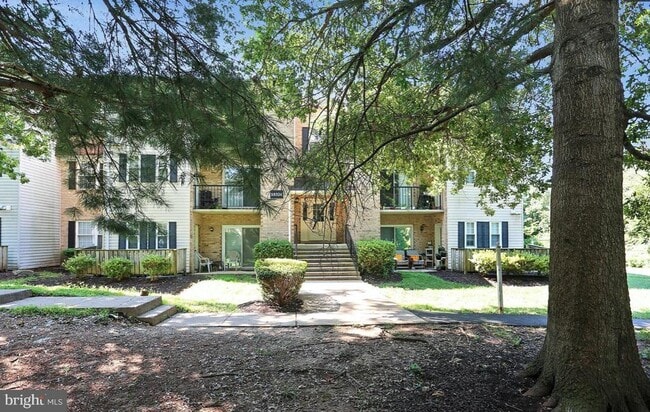 18324 Streamside Dr in Gaithersburg, MD - Building Photo - Building Photo