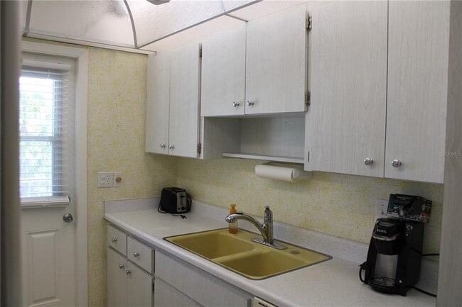 3810 Gulf of Mexico Dr in Longboat Key, FL - Building Photo - Building Photo