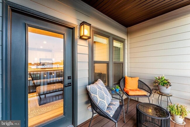 property at 12875 Mosaic Pk Wy