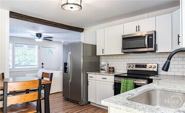 217 Wesley St in Savannah, GA - Building Photo - Building Photo