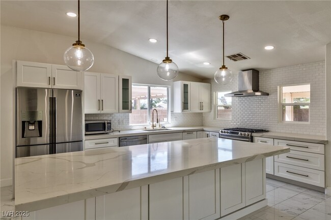 1206 Sunfire Ave in Henderson, NV - Foto de edificio - Building Photo