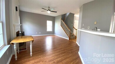 127 Meadow Pond Ln in Mooresville, NC - Building Photo - Building Photo