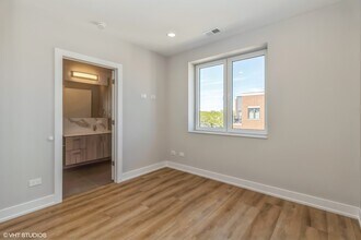 3729 W Belmont Ave in Chicago, IL - Building Photo - Building Photo