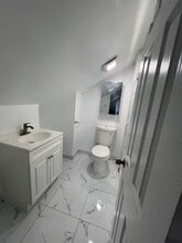 1341 E 2nd St, Unit New Studio apartment in Plainfield, NJ - Foto de edificio - Building Photo