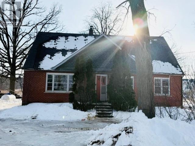 13272 Centreville Creek Rd in Caledon, ON - Building Photo