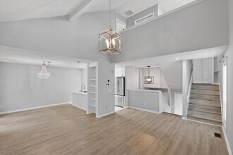 1126 Creatwood Pl in Smyrna, GA - Building Photo - Building Photo