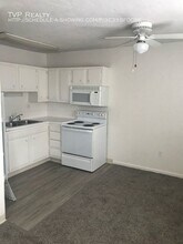 4747-47B6 Oberlin Ave in Lorain, OH - Building Photo - Building Photo