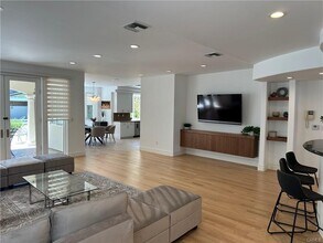 12828 Landale St in Los Angeles, CA - Building Photo - Building Photo