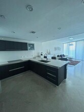 17001 Collins Ave in Sunny Isles Beach, FL - Building Photo - Building Photo